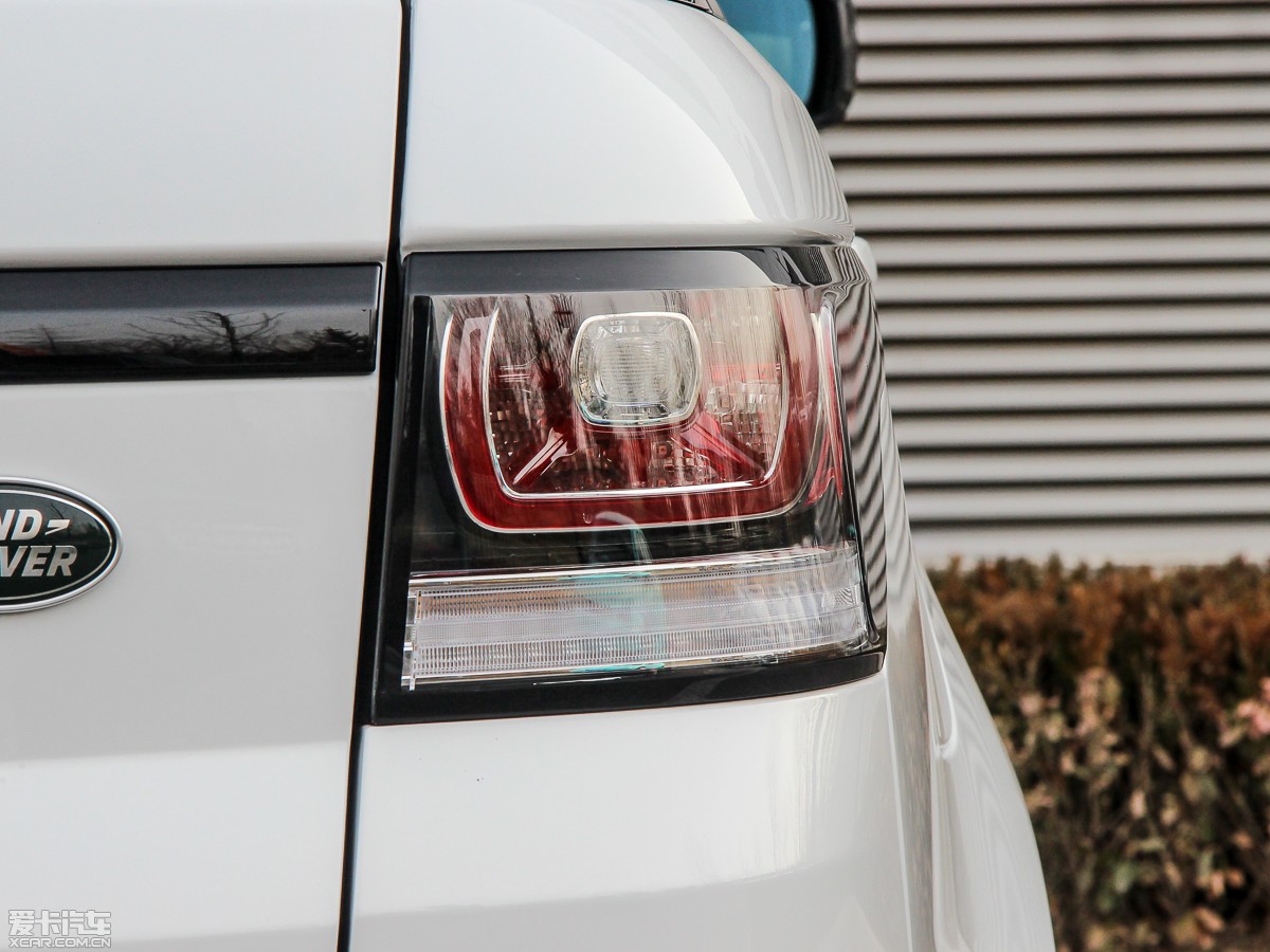 2015\ 3.0 SDV6 HSE Dynamic