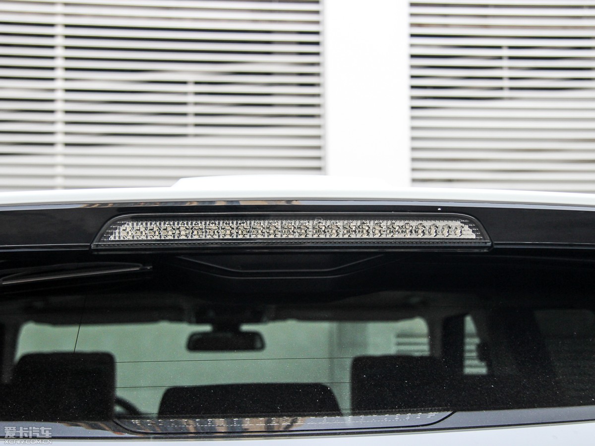 2015\(yn)(dng) 3.0 SDV6 HSE Dynamic