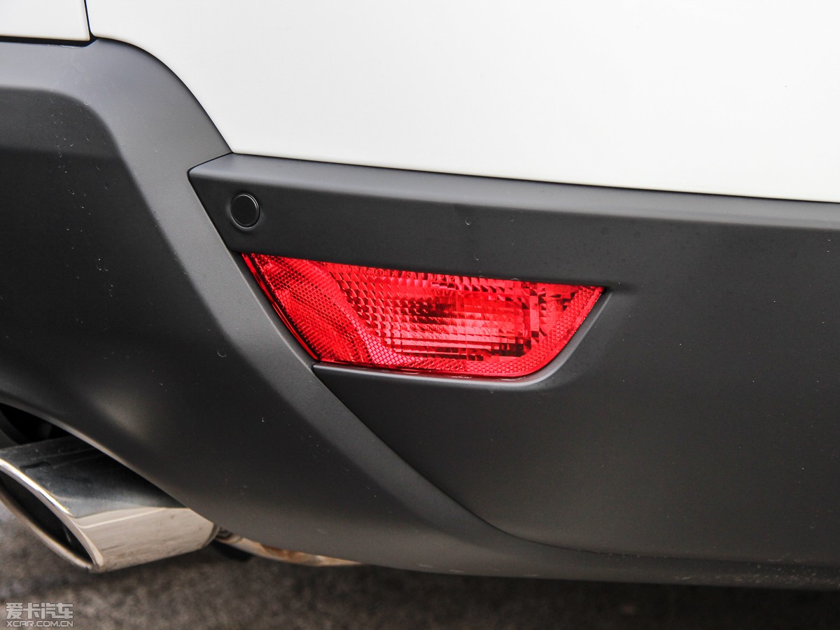 2015\ 3.0 SDV6 HSE Dynamic