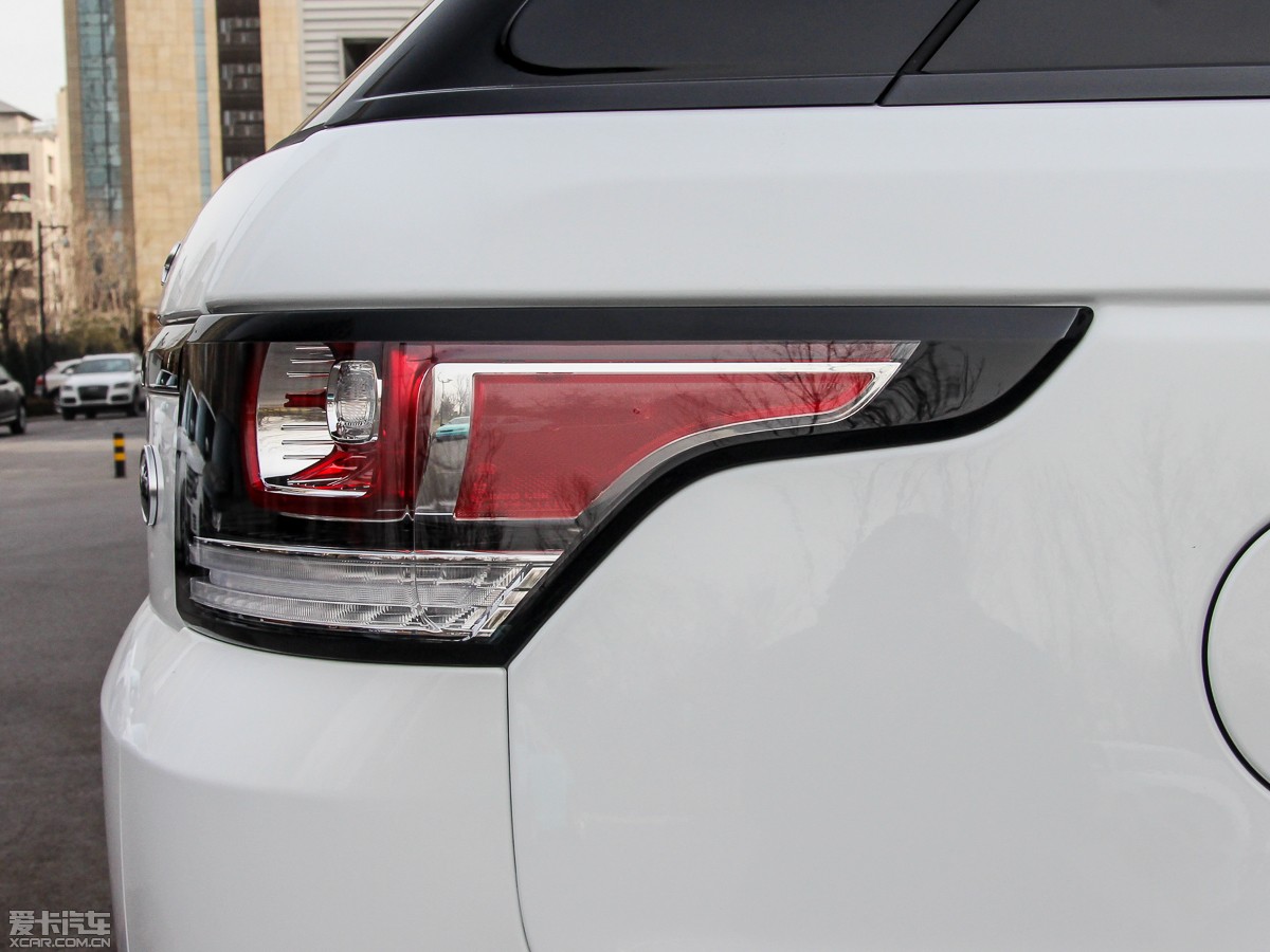 2015\ 3.0 SDV6 HSE Dynamic