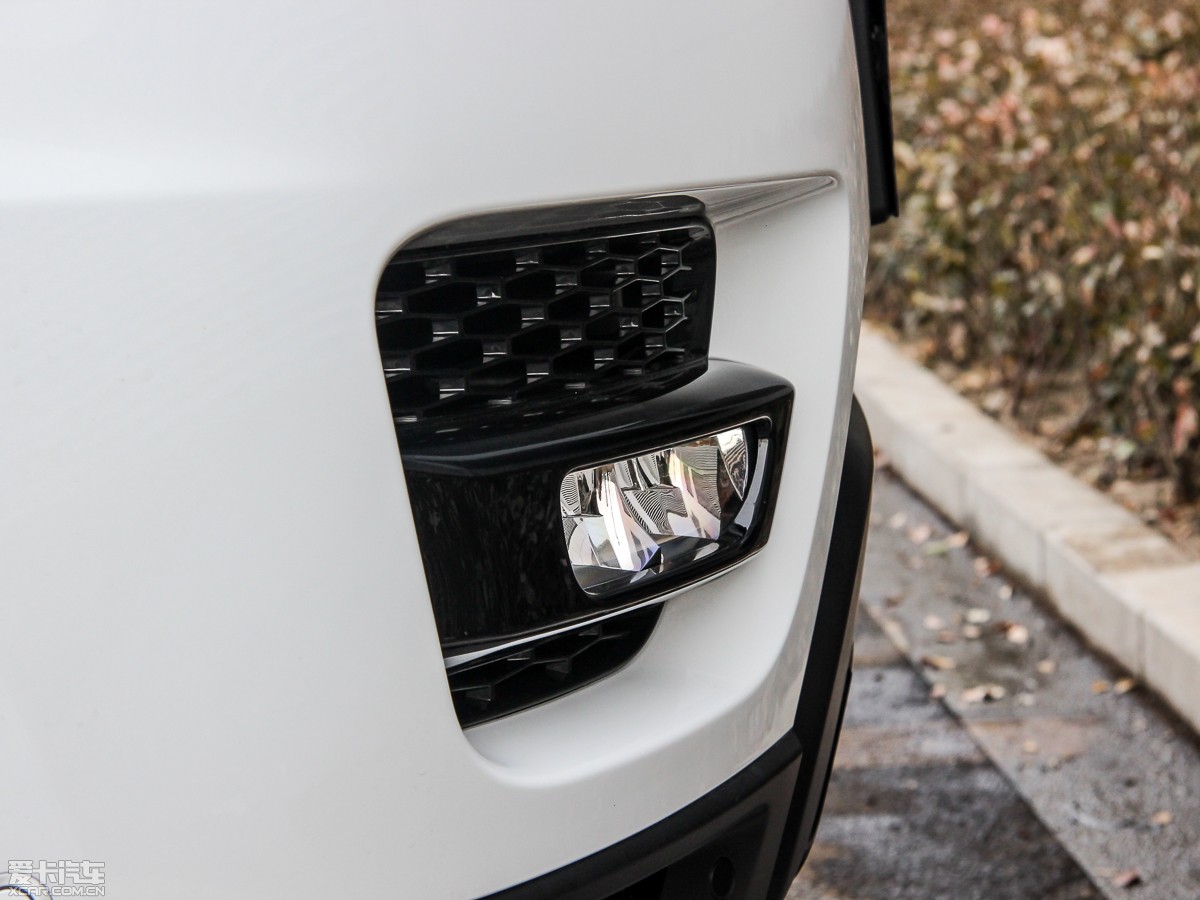 2015\ 3.0 SDV6 HSE Dynamic