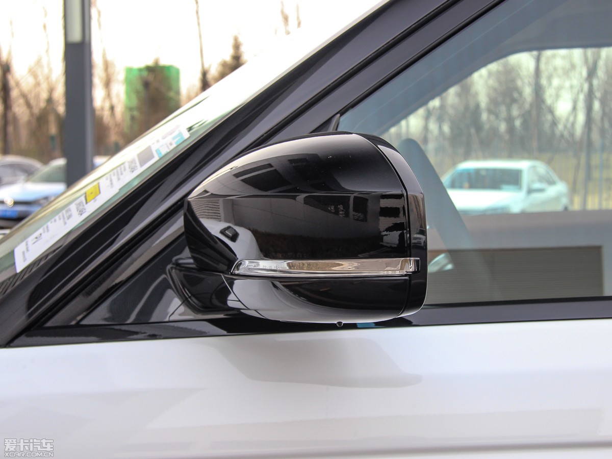 2015\ 3.0 SDV6 HSE Dynamic