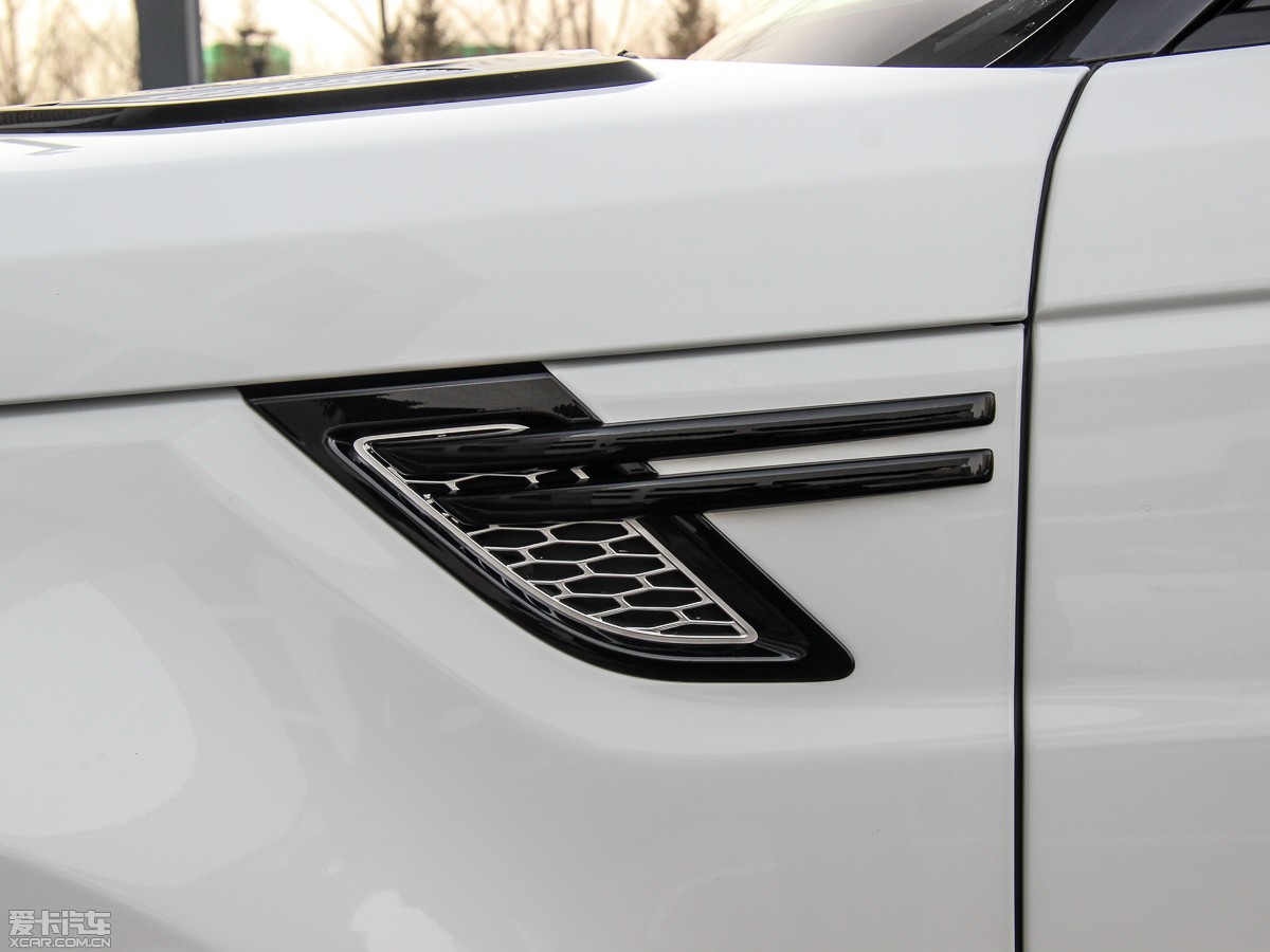 2015\ 3.0 SDV6 HSE Dynamic