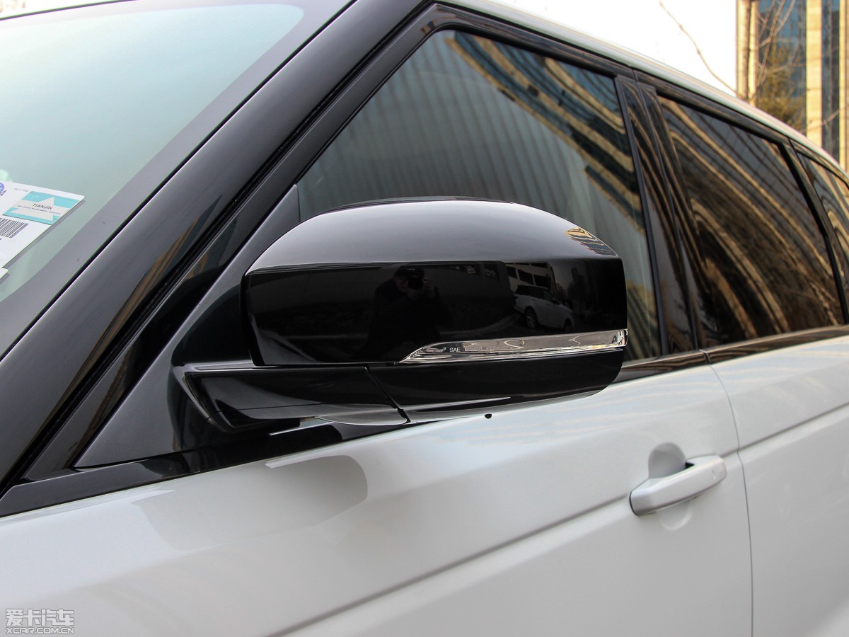 2015\ 3.0 SDV6 HSE Dynamic