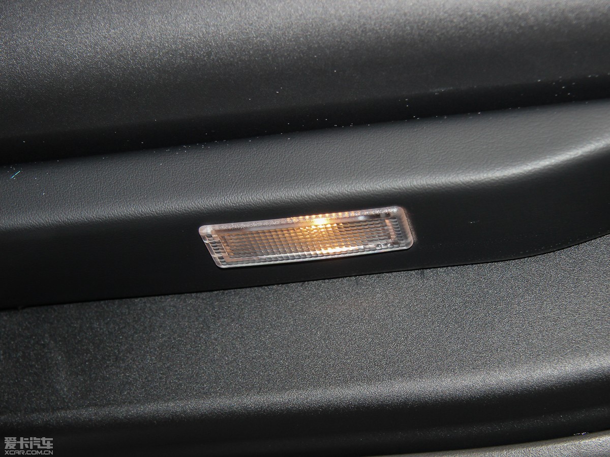 2015\ 3.0 SDV6 HSE Dynamic