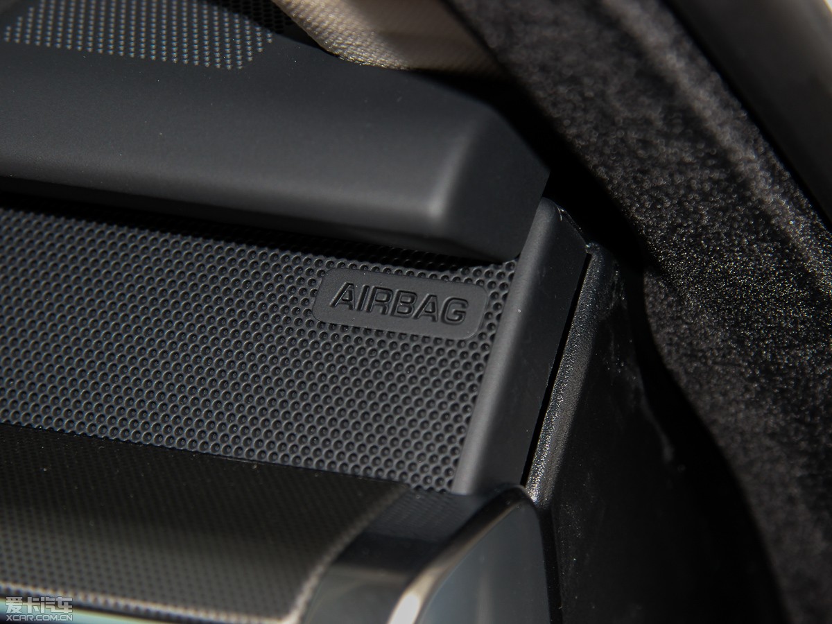 2015\ 3.0 SDV6 HSE Dynamic