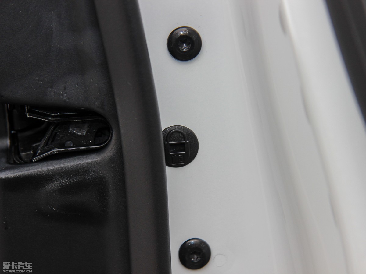 2015\ 3.0 SDV6 HSE Dynamic