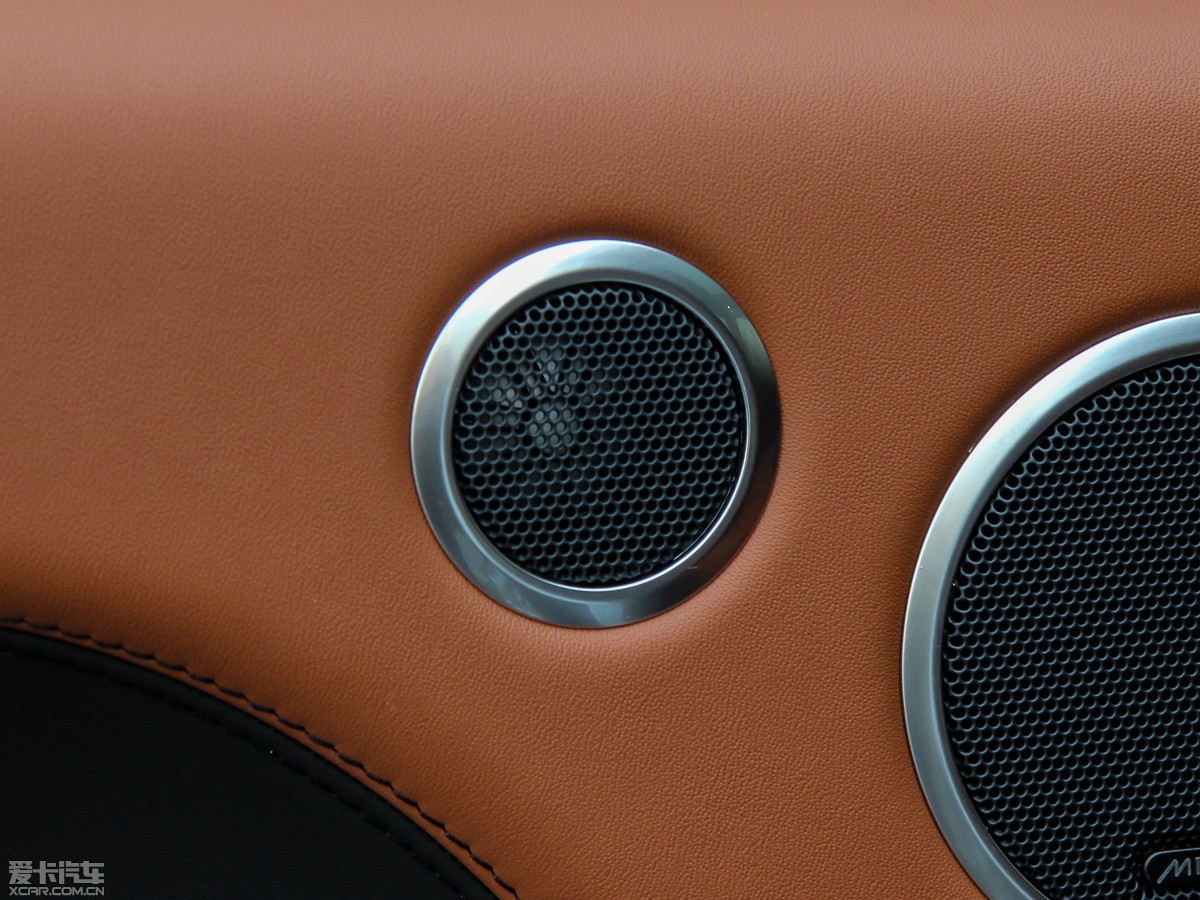 2015\ 3.0 SDV6 HSE Dynamic