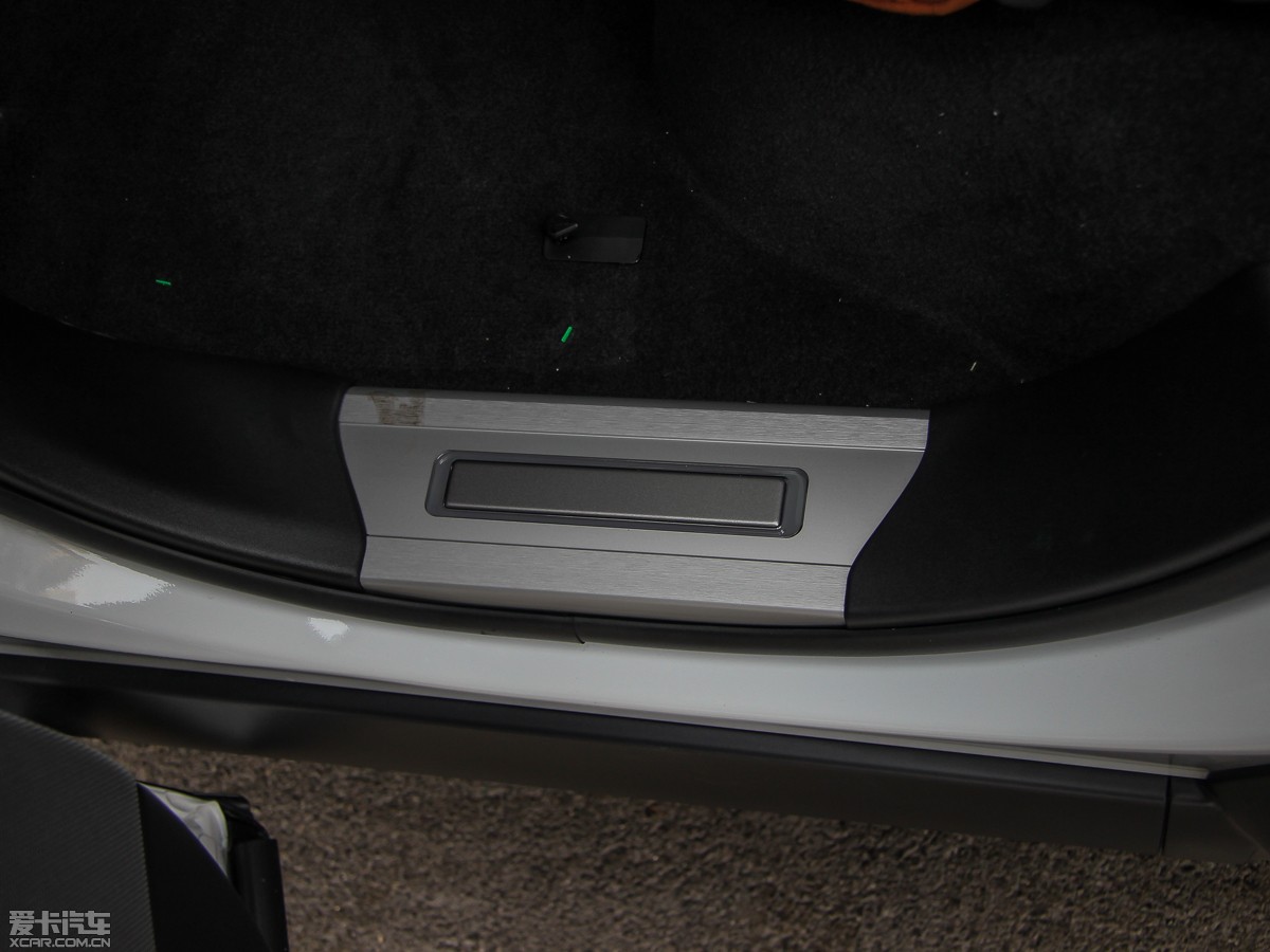 2015\(yn)(dng) 3.0 SDV6 HSE Dynamic