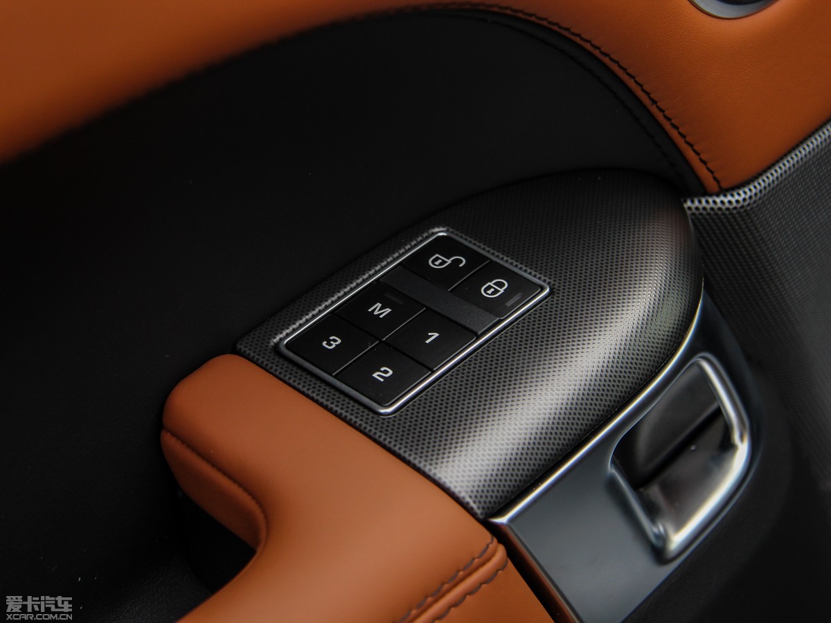 2015\ 3.0 SDV6 HSE Dynamic