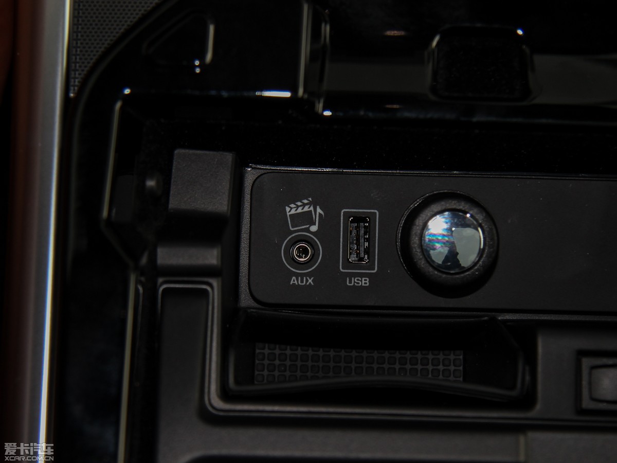 2015\ 3.0 SDV6 HSE Dynamic