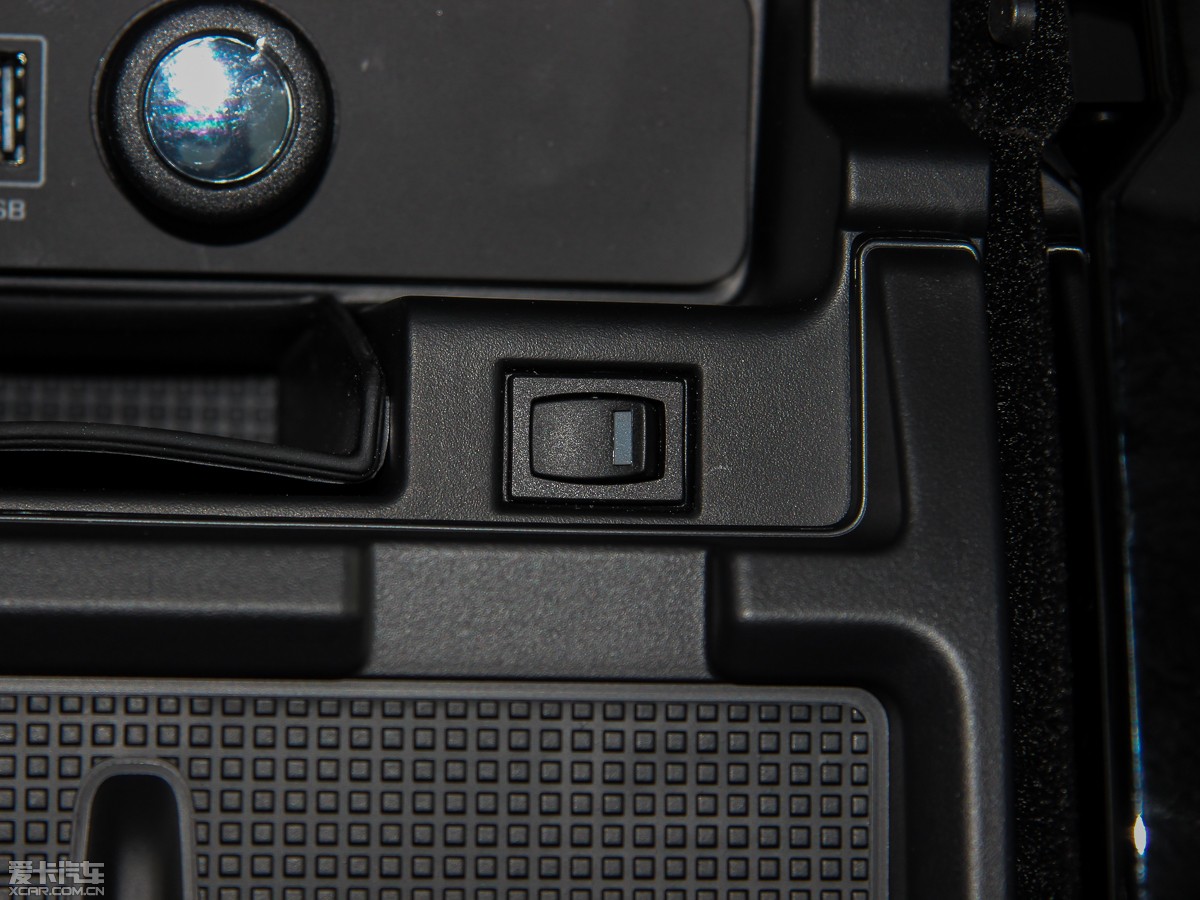 2015\ 3.0 SDV6 HSE Dynamic