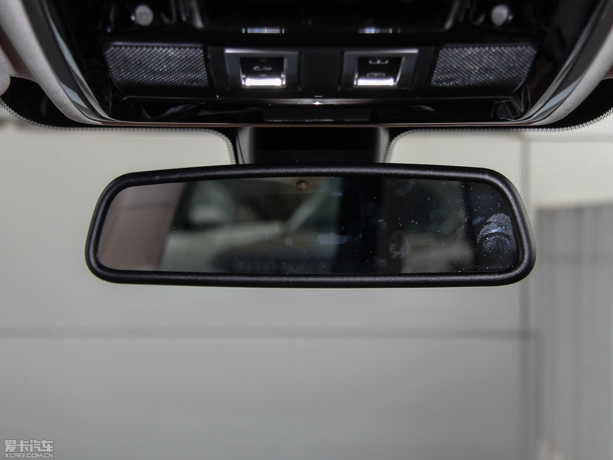 2015\ 3.0 SDV6 HSE Dynamic