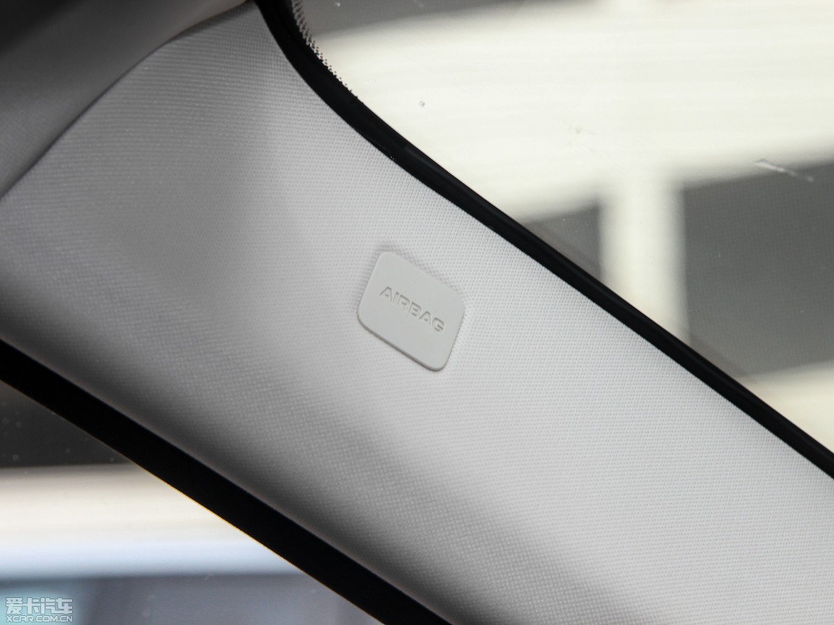 2015\ 3.0 SDV6 HSE Dynamic