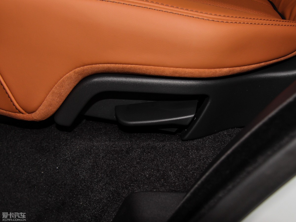 2015\ 3.0 SDV6 HSE Dynamic