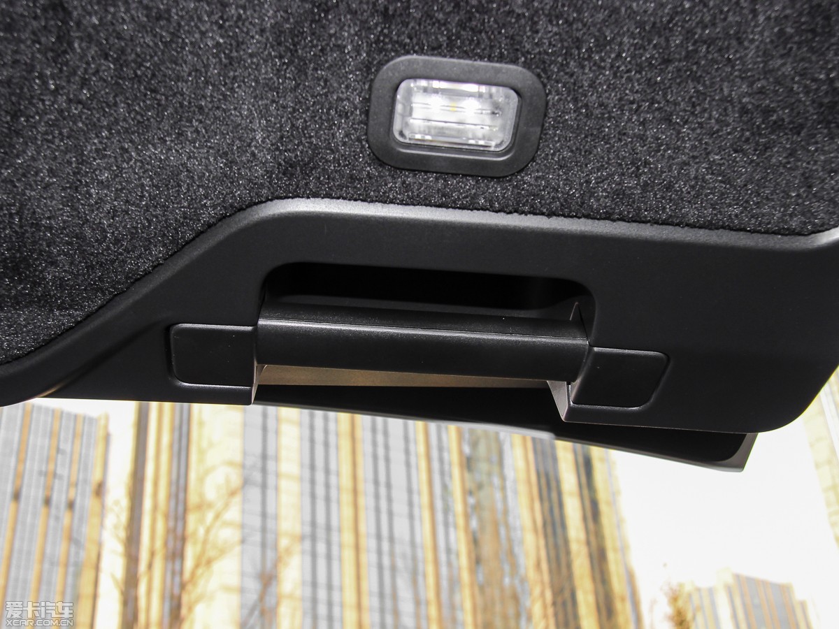 2015\(yn)(dng) 3.0 SDV6 HSE Dynamic