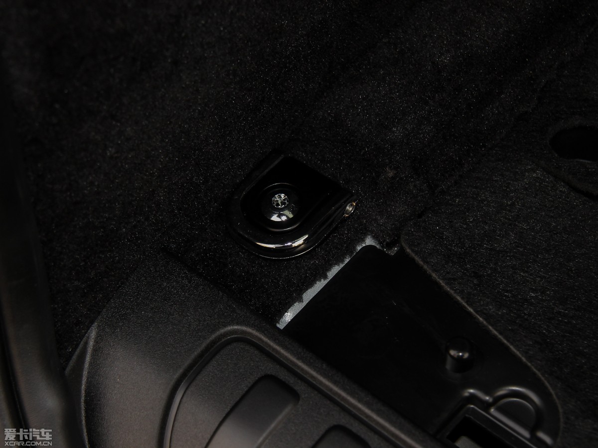 2015\ 3.0 SDV6 HSE Dynamic