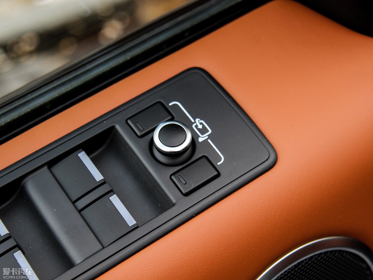 2015\(yn) 3.0 SDV6 HSE Dynamic