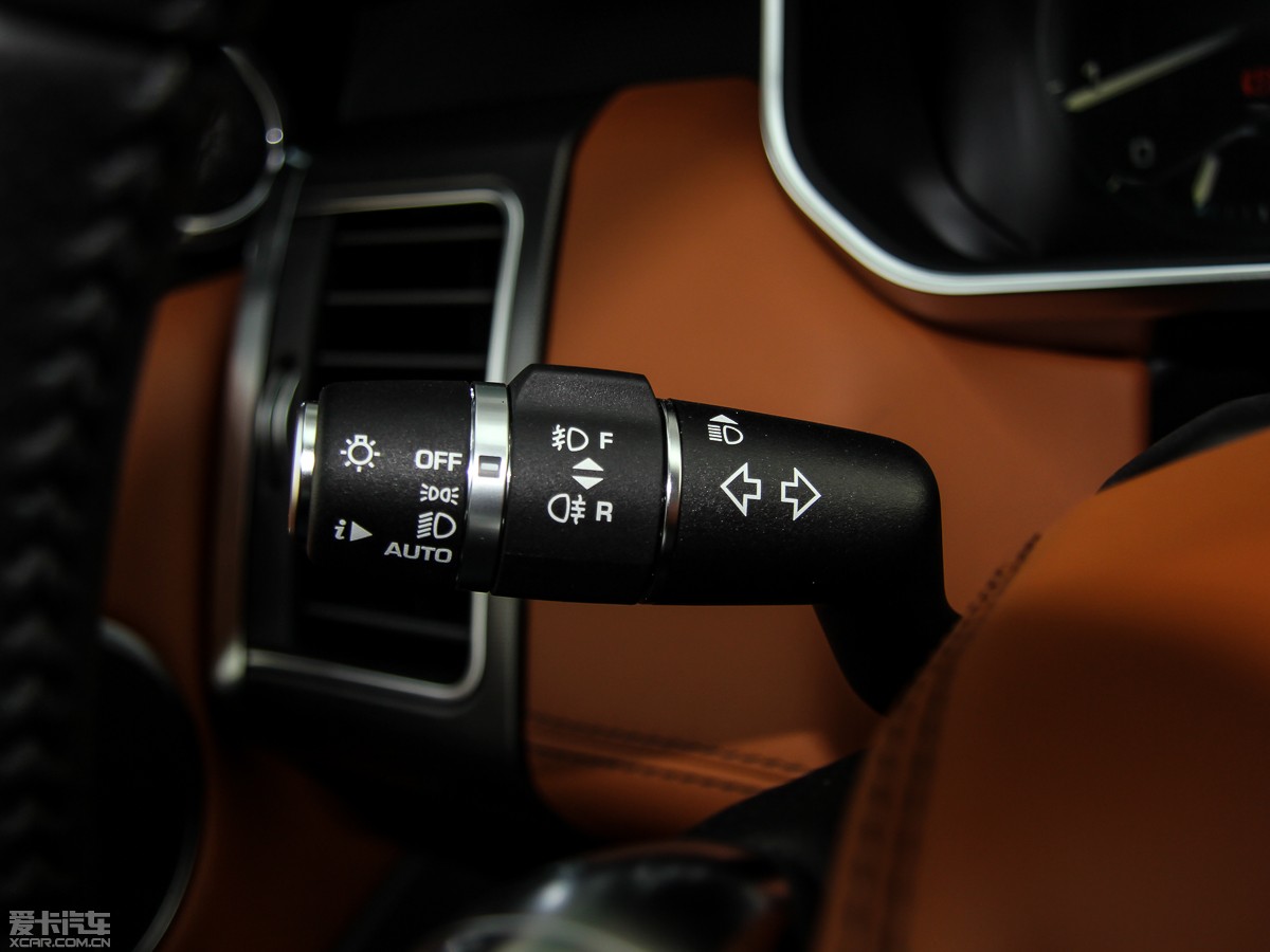 2015\ 3.0 SDV6 HSE Dynamic