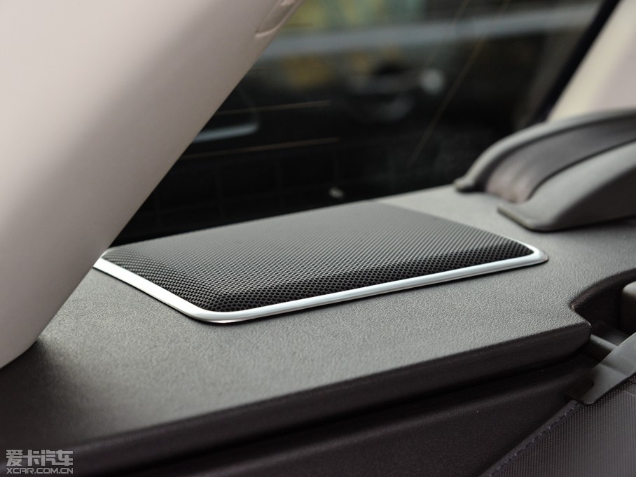 2015\ 5.0 V8 hЄ Dynamic