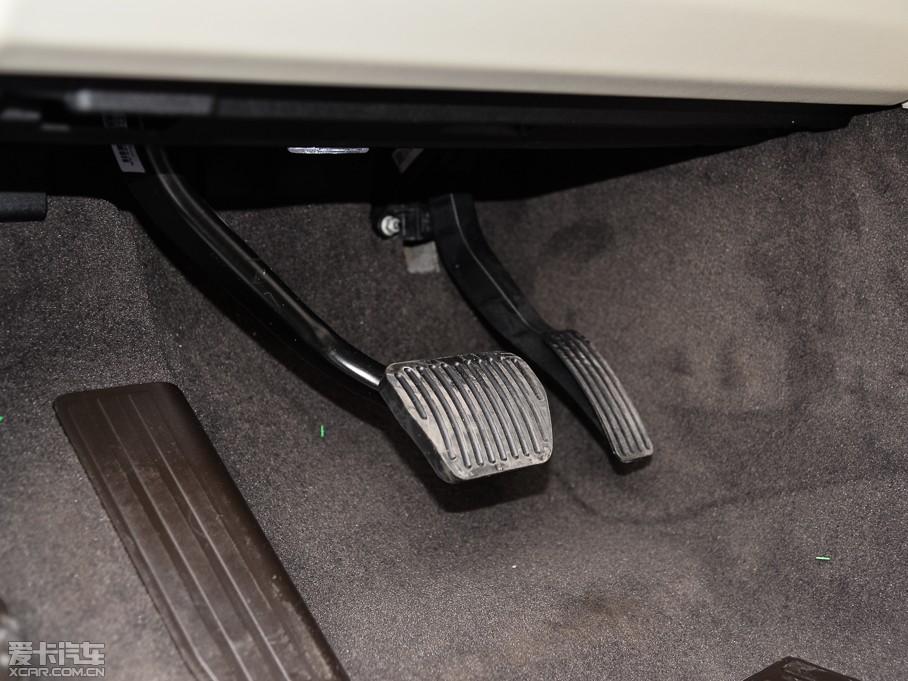 2015\(yn)(dng) 5.0 V8 hЄ(chung) Dynamic