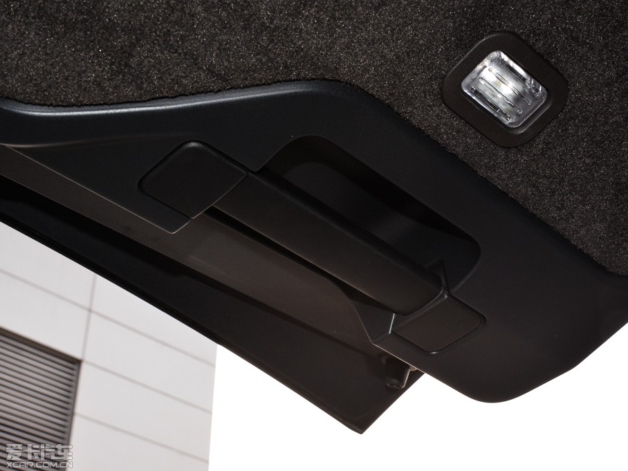 2015\ 5.0 V8 hЄ Dynamic