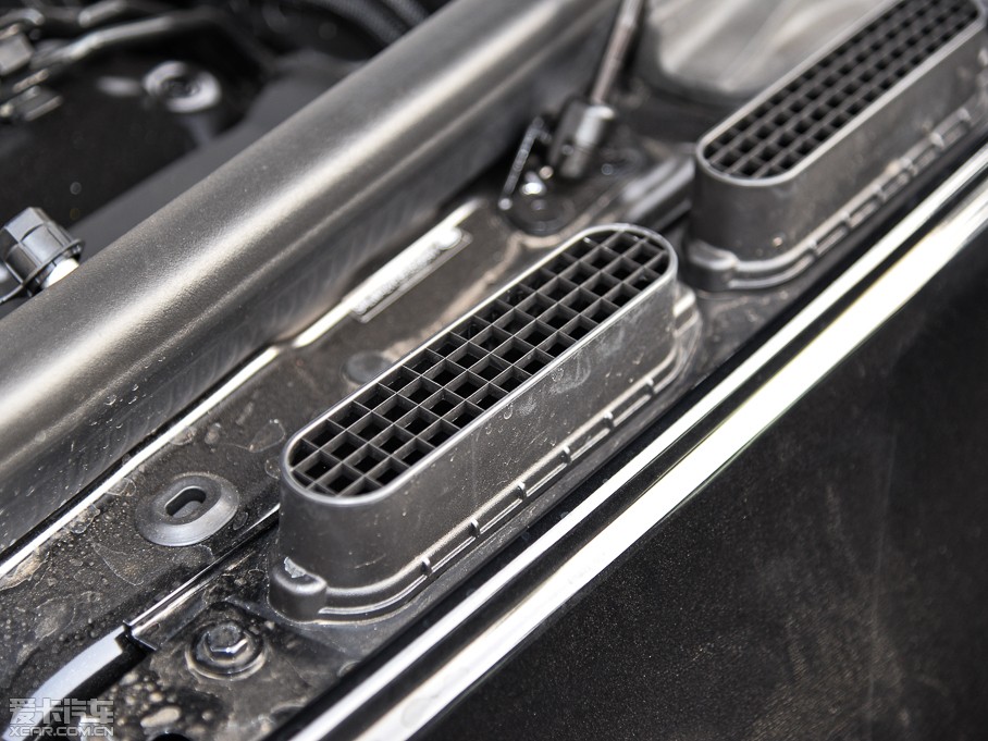 2015\ 5.0 V8 hЄ Dynamic