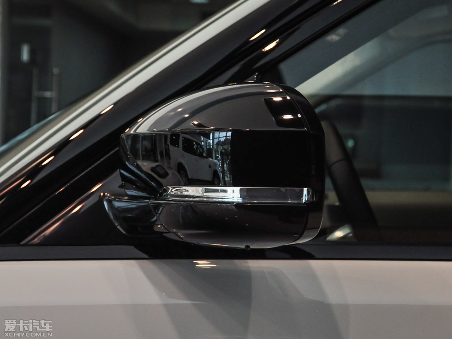 2015\ 3.0 SDV6 HSE Dynamic