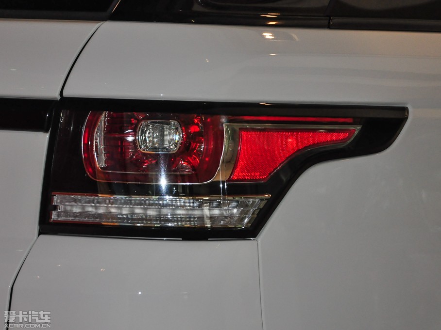 2015\ 3.0 SDV6 HSE Dynamic