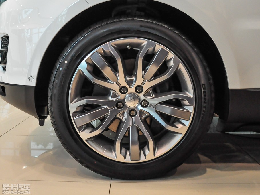 2015\ 3.0 SDV6 HSE Dynamic