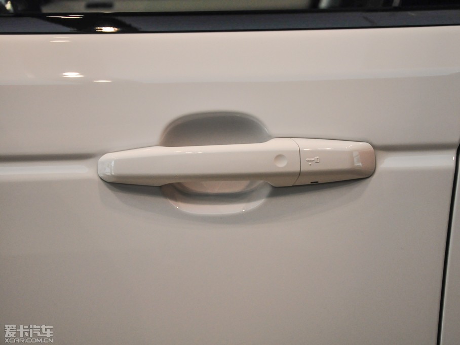 2015\ 3.0 SDV6 HSE Dynamic