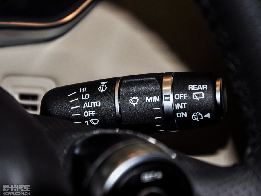 2015\ 3.0 SDV6 HSE Dynamic