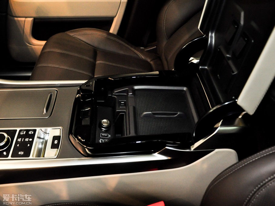 2015\ 3.0 SDV6 HSE Dynamic