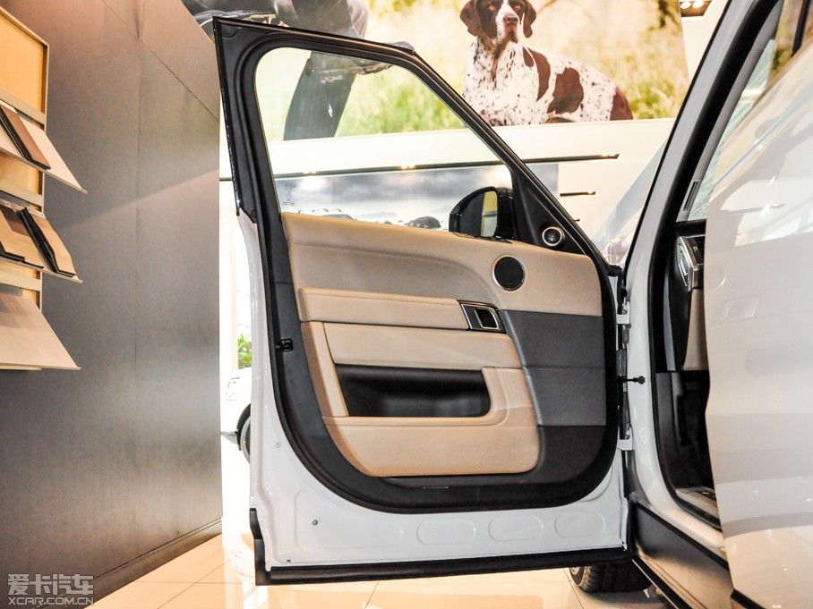 2015\ 3.0 SDV6 HSE Dynamic