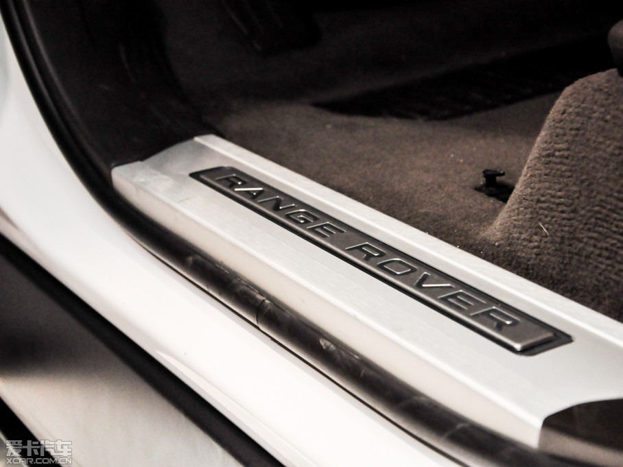 2015\ 3.0 SDV6 HSE Dynamic