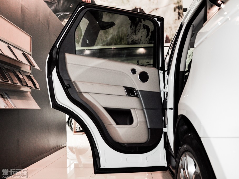 2015\(yn)(dng) 3.0 SDV6 HSE Dynamic