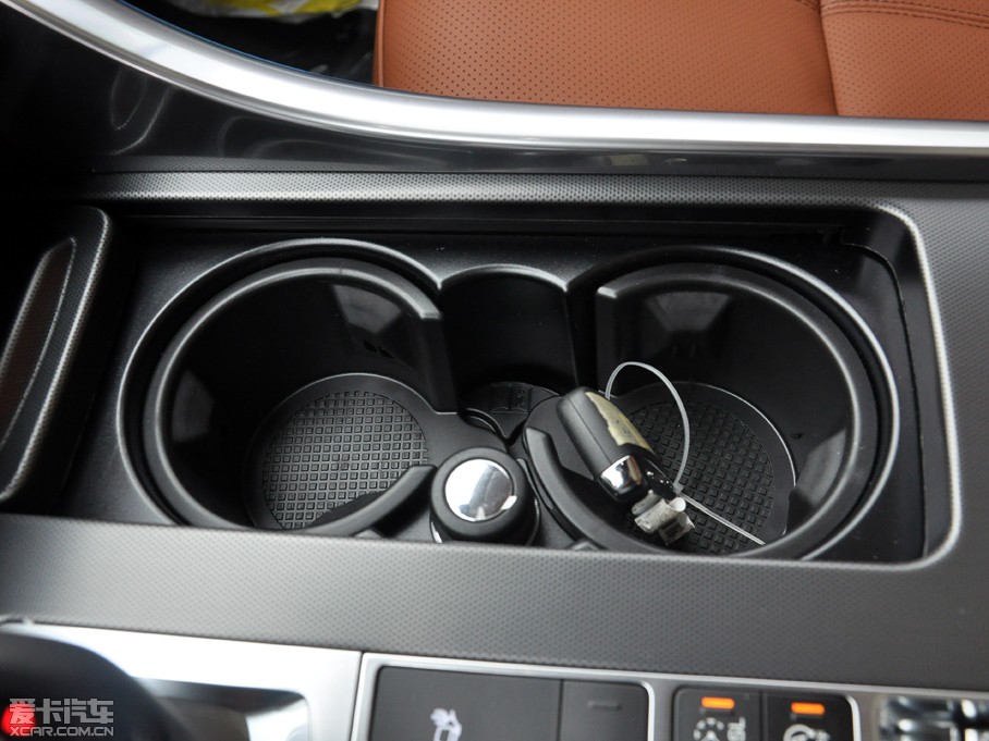 2015\(yn) 3.0 V6 SC HSE