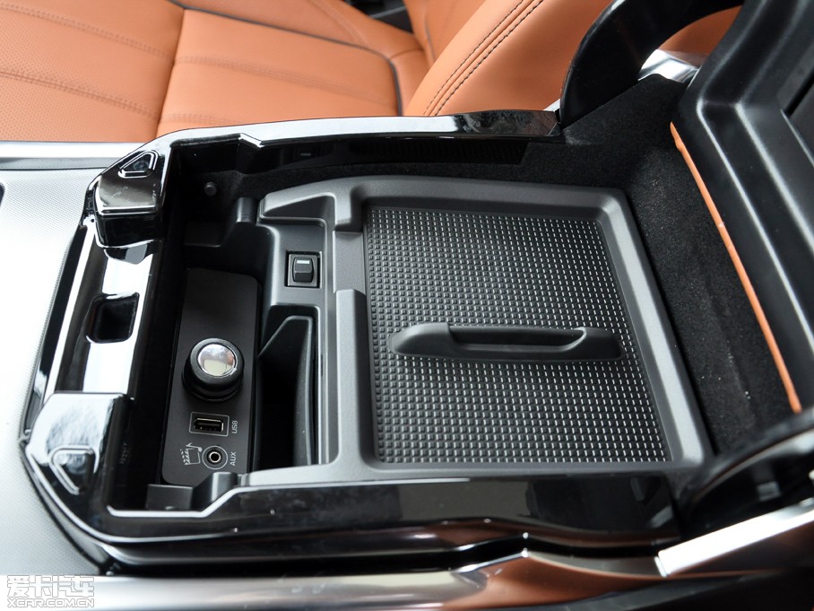 2015\(yn)(dng) 3.0 V6 SC HSE