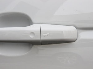 20153.0 SDV6 HSE Dynamic ^