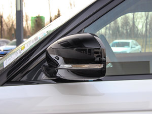 20153.0 SDV6 HSE Dynamic ^