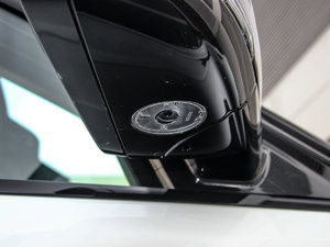 20153.0 SDV6 HSE Dynamic ^