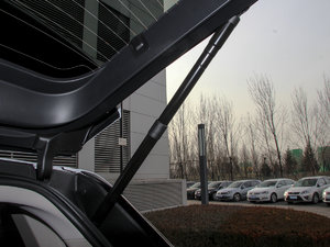 20153.0 SDV6 HSE Dynamic 