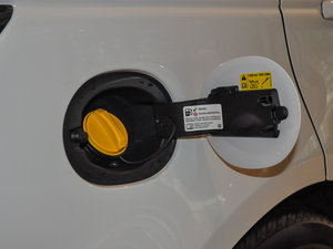 20153.0 SDV6 HSE Dynamic ^