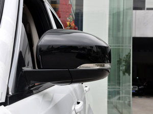 20153.0 V6 SC HSE ҕR