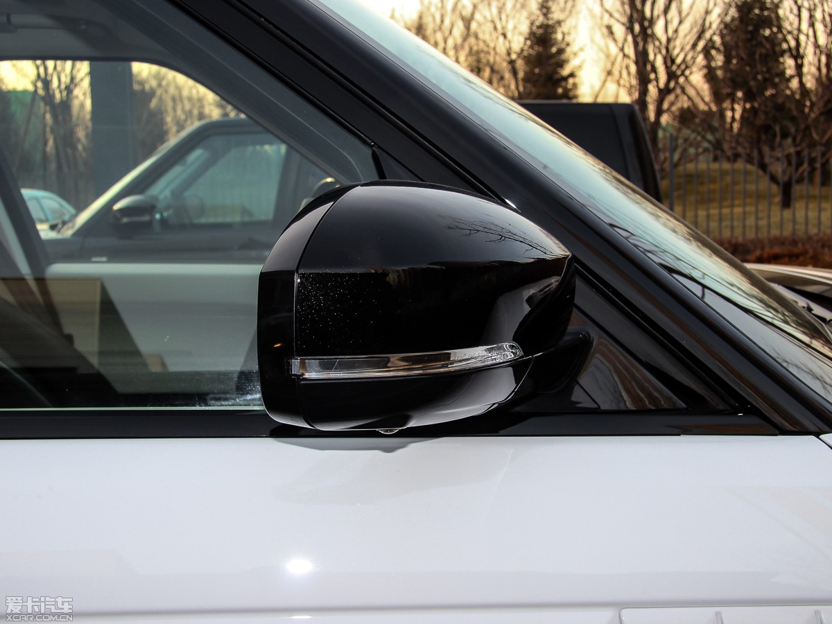 2015��� 3.0 V6 SC Vogue SE ��(chu��ng)�����L��