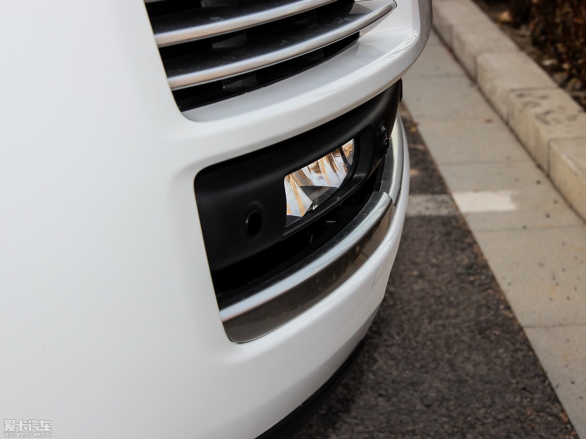 2015��� 3.0 V6 SC Vogue SE �������L��