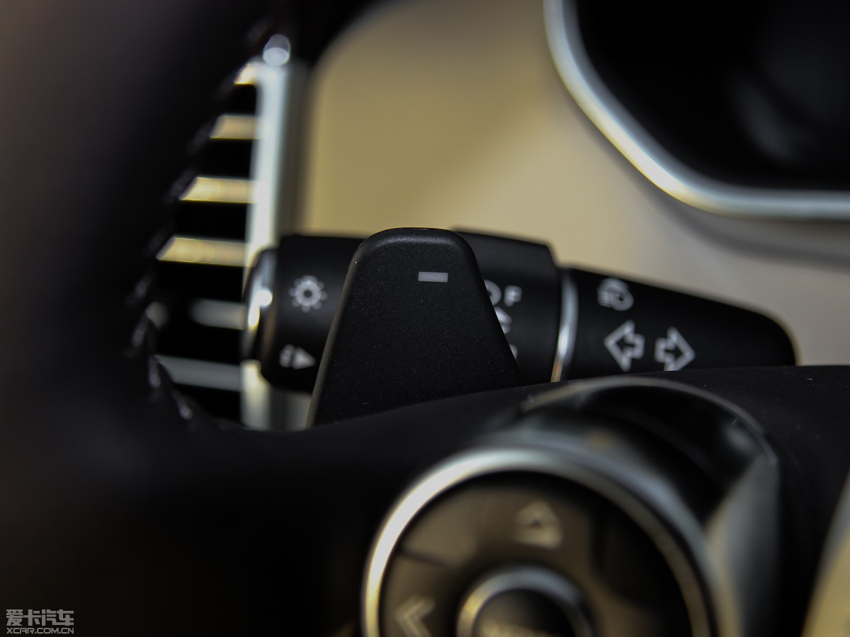 2015 3.0 V6 SC Vogue SE L