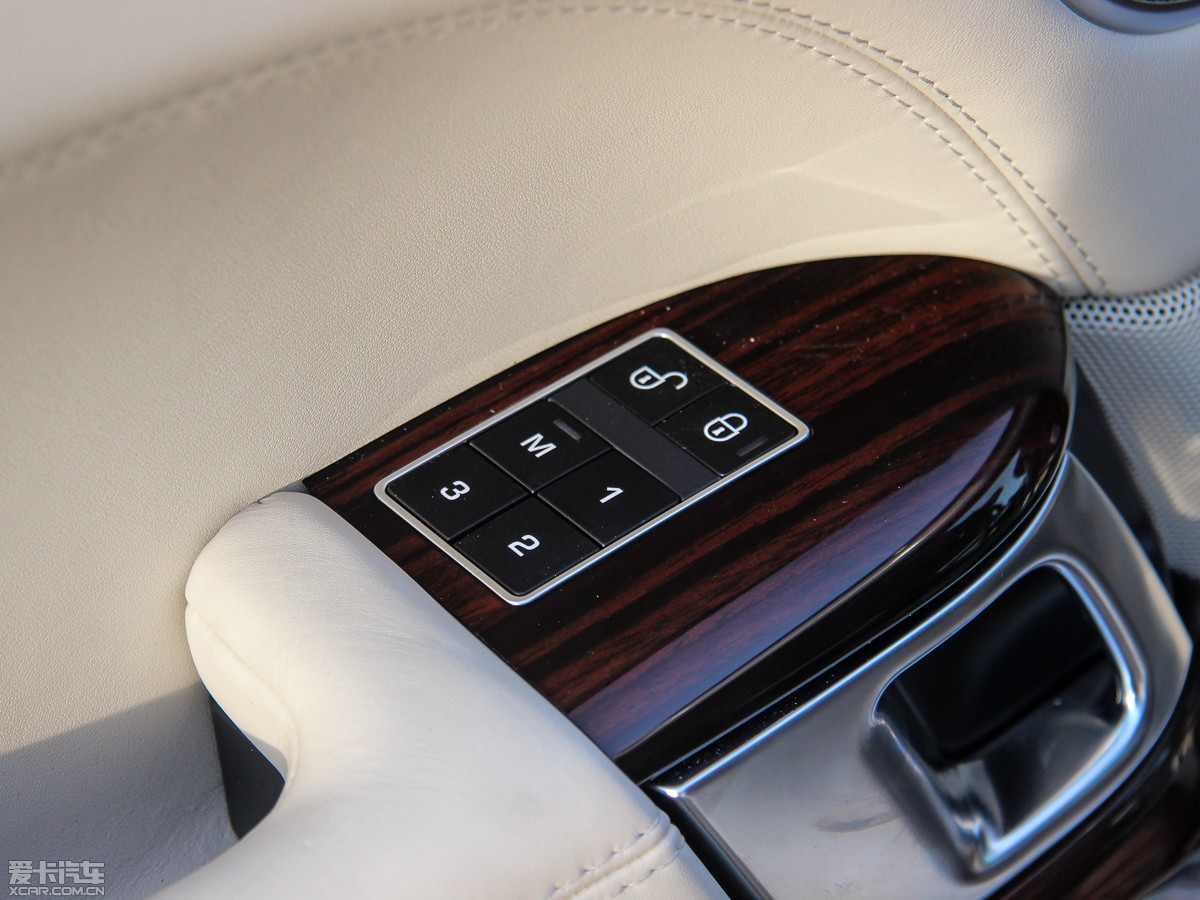 2015 3.0 V6 SC Vogue SE L