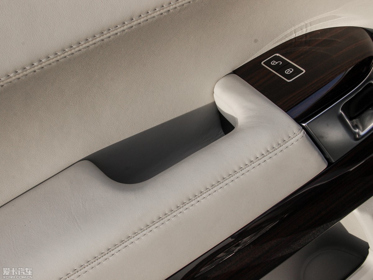 2015 3.0 V6 SC Vogue SE L