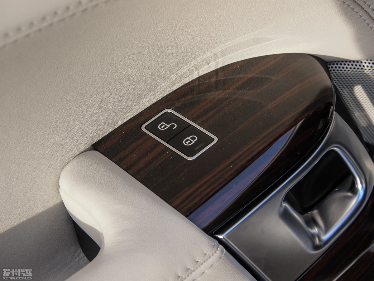 2015 3.0 V6 SC Vogue SE L